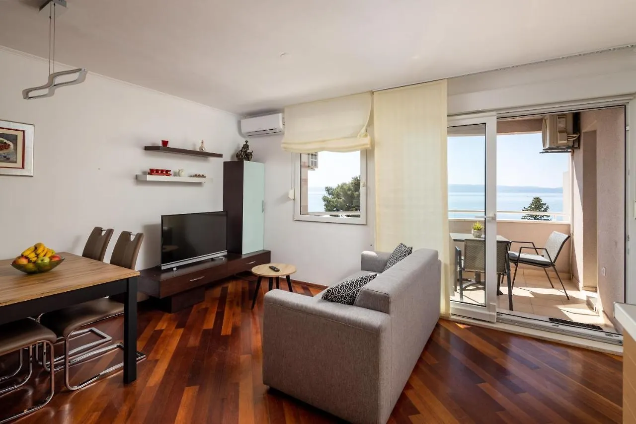 Big Modern Two - Bedroom Apartment With Sea View And Balcony - Spalato  Split